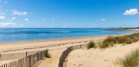 locmariaquer beach u00a9 simon bourcier - OTI baie de quiberon tourisme