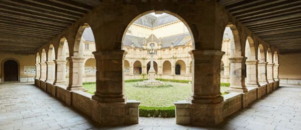 cloitre sainte anne d'auray u00a9 alexandre lamoureux - OTI baie de quiberon tourisme