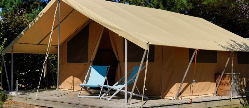 The equipped tent for 4 to 5 people