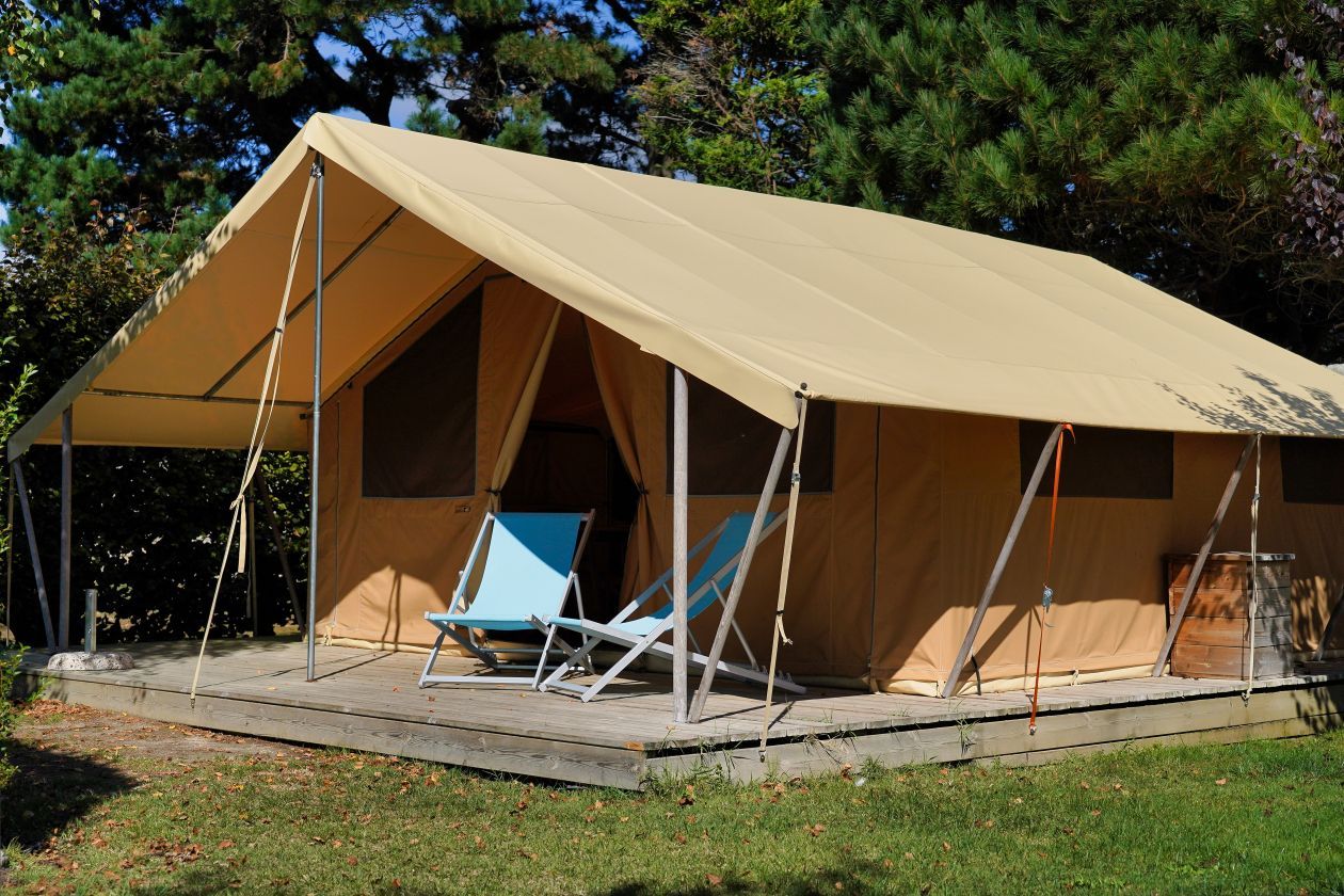 Lodge tents